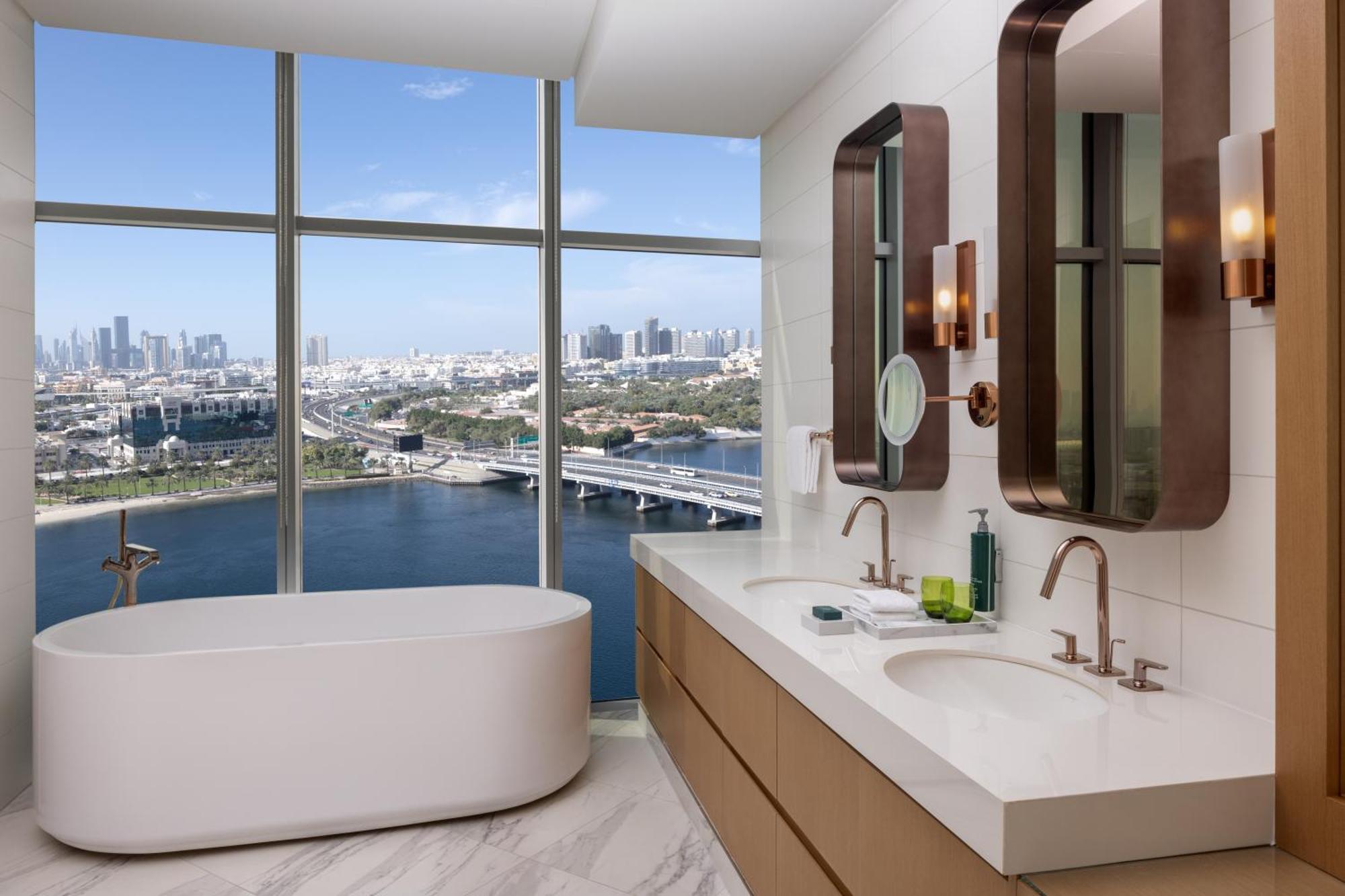 Hilton Dubai Creek Hotel & Residences 外观 照片